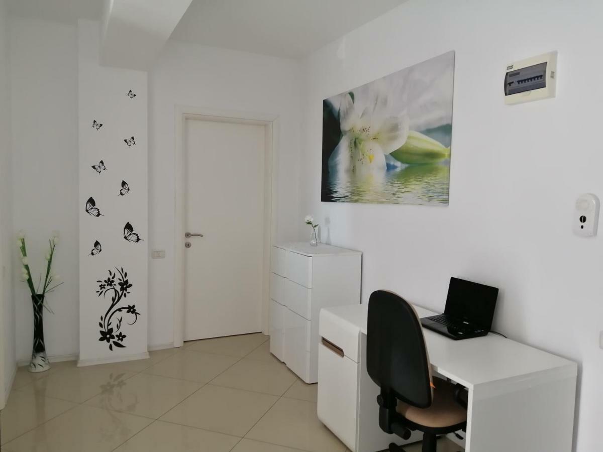Apartament Negru Voda Piteşti Exteriér fotografie